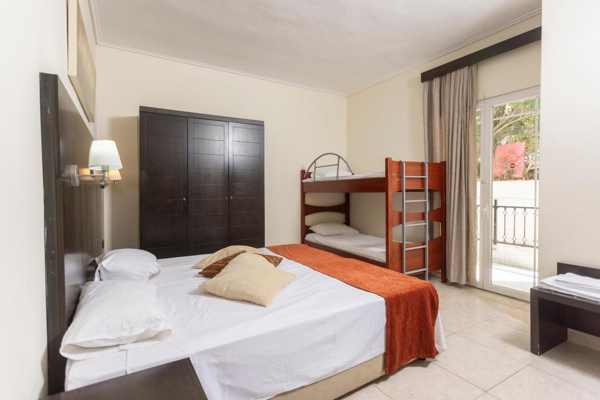 Hanioti Grandotel Exteriér fotografie